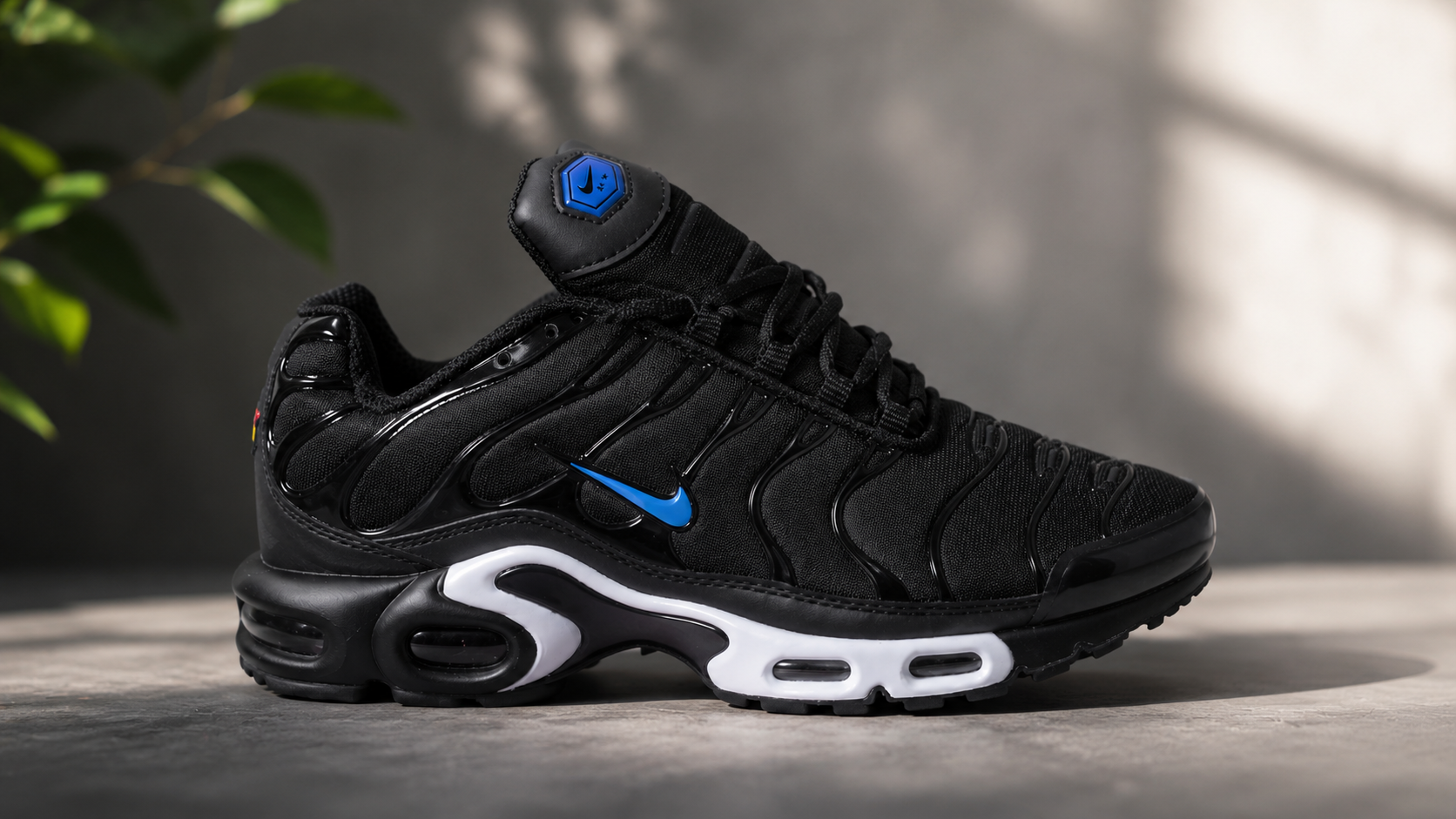 Baskets noir TN